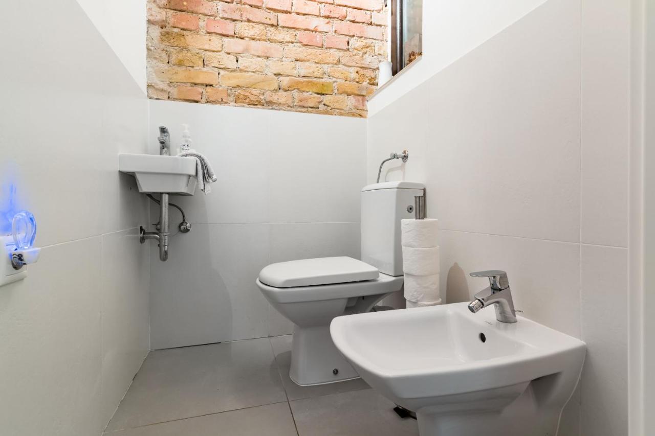 Z38 Downtown Loft Appartement Boedapest Buitenkant foto